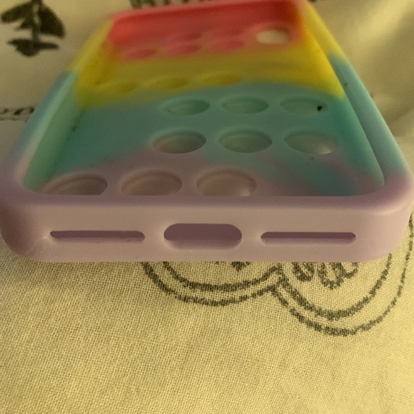 Hello kitty cell phone case! - Picture 3 of 3